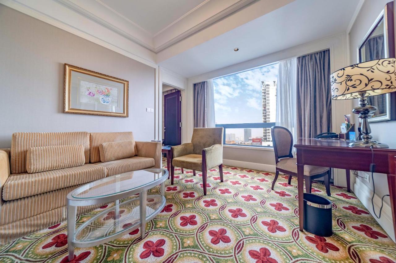 โรงแรมรามาดา ยี่ชาง อี๋ชาง ภายนอก รูปภาพ